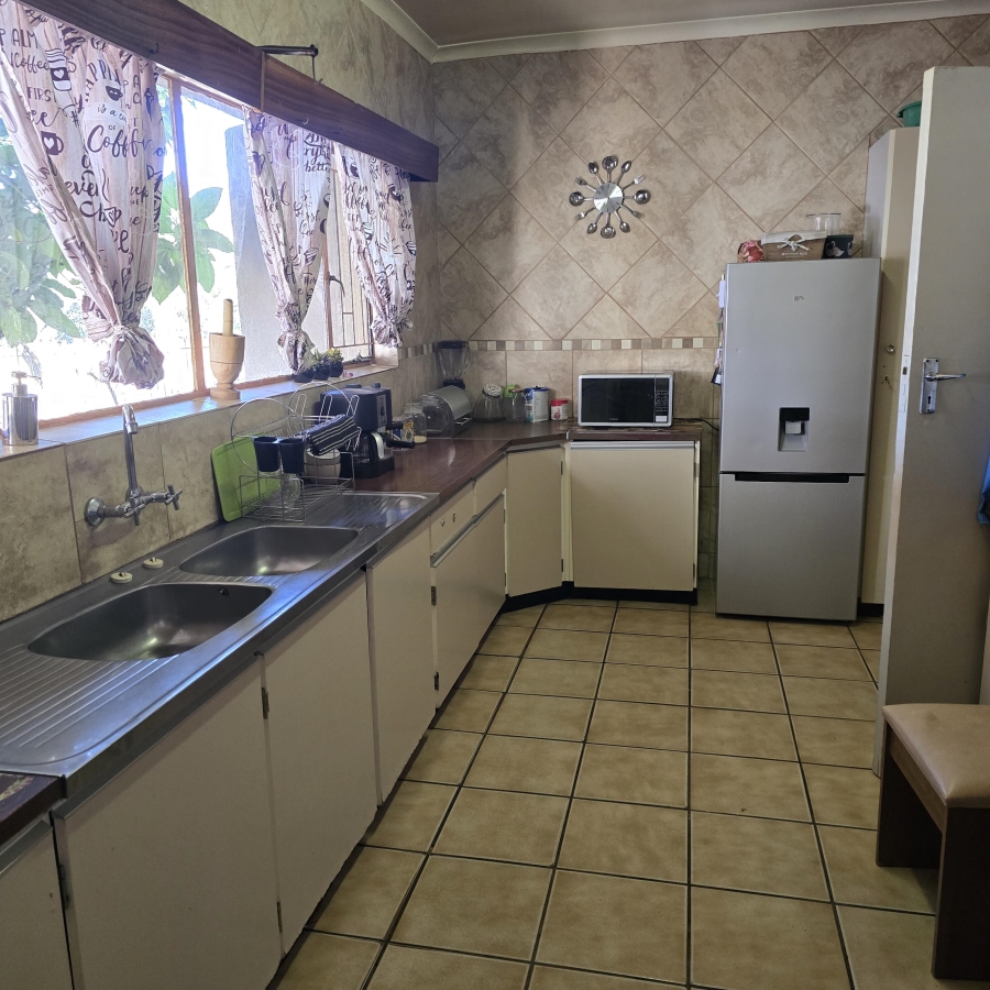 3 Bedroom Property for Sale in Kuruman Northern Cape